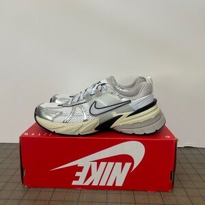 Nike V2K Run ‘Summit White Metallic Silver’